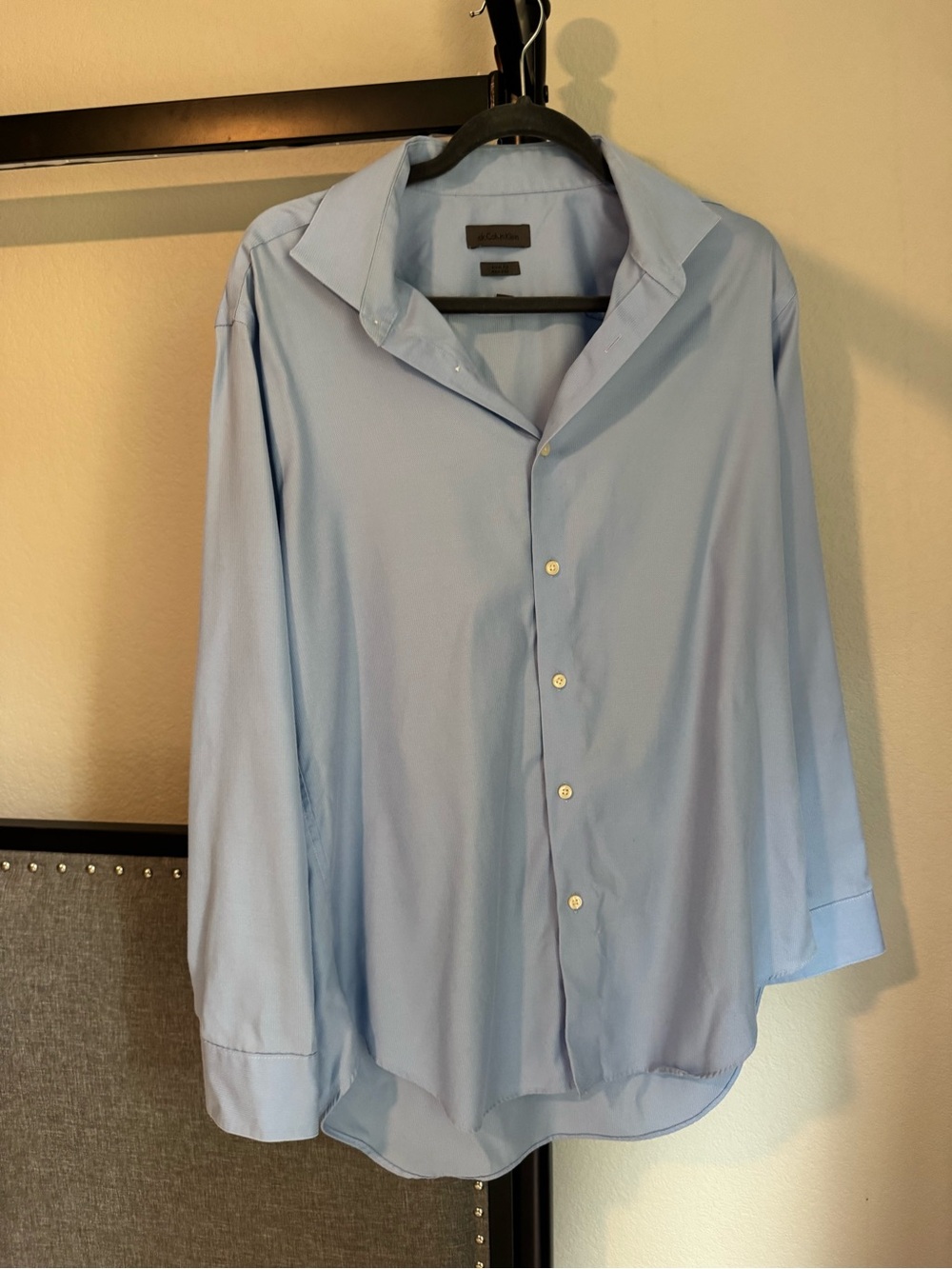 Calvin Klein Light Blue Men's Dress Shirt - Classic Button-Down